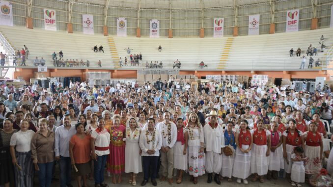 ENTREGA APOYOS (1)