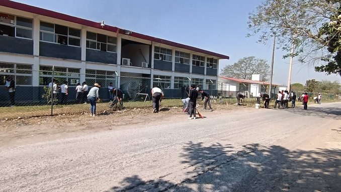tequio7